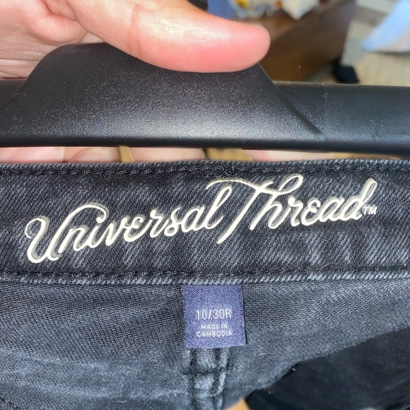 Universal Thread Black Jean Shorts - Picture 4 of 4